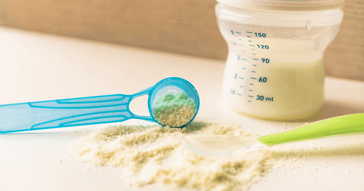 measuring baby formula