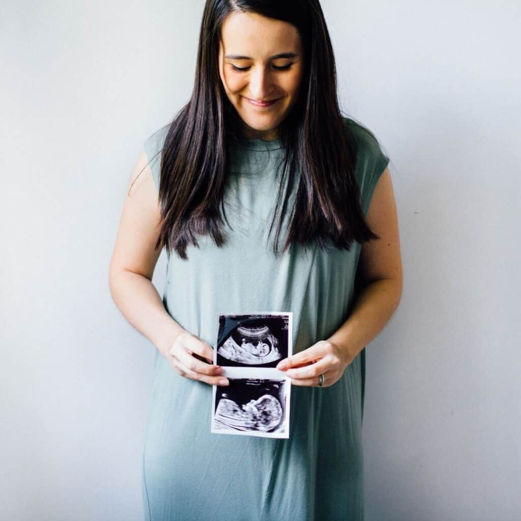 expecting-mom-with-ultrasound-photo