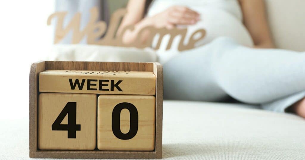 40 weeks pregnant sign, going past your due date