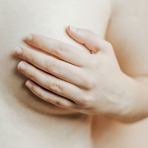 hand on painful breast